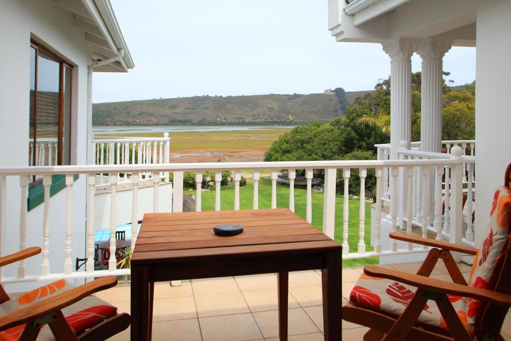 Waterfront Lodge Knysna Room photo